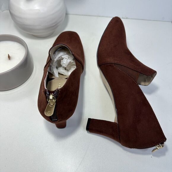 New Adrienne Vittadini Lava Suede Bootie Hazelnut Brown Women 8.5M NWOB Zip Heel - Picture 8 of 9